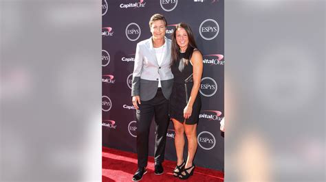 Us Womens Soccer Star Abby Wambach Says Her Marriage About Love Not