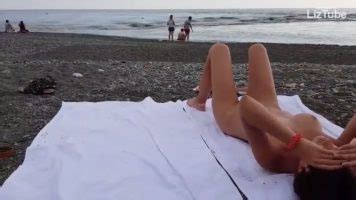 Teen Sunbathes On A Public Beach Completely Naked Pornhub Ltn Red