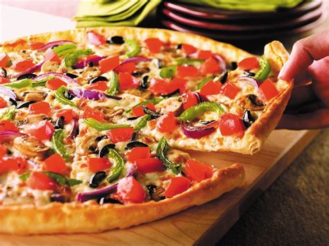 Cucumber, tomato & avocado salad. Disfruta de lo mejor en pizzas en Pizza Hut | Food, Veggie ...