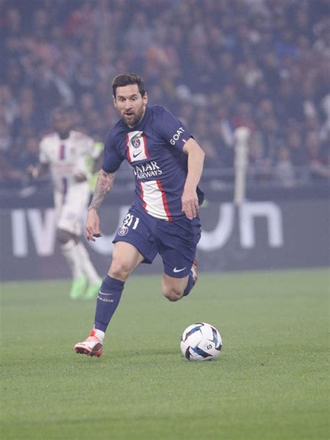 Leo Messi 🔟 On Twitter Leo Messi In Action For Psg In Ligue 1 Olpsg
