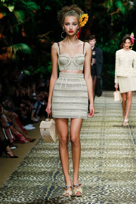 Discover Videos And Pictures Of Dolce Gabbana Summer Womenswear