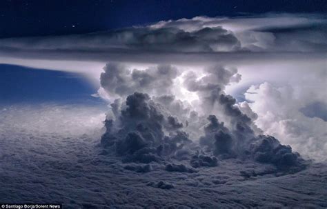 Pilot Captures Incredible Apocalyptic Looking Clouds Over Panama The