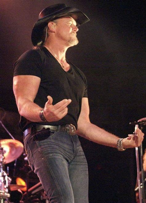 Pin On Trace Adkins