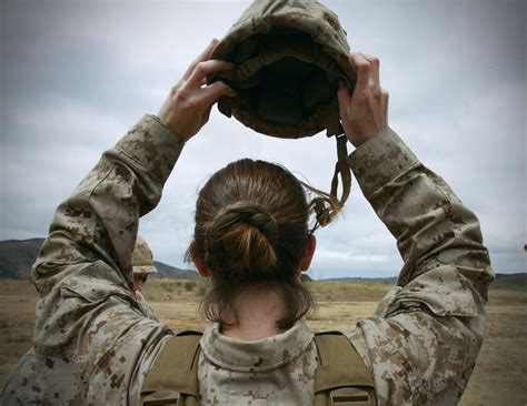 Marine Women Challenge Combat Limits The San Diego Union Tribune