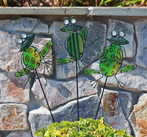 Friendly Frogs Garden Stake Glass And Metal Garden Décor Garden