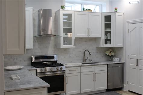 Solid wood kitchen cabinets for small to large kitchens. Wholesale Kitchen Cabinets Suppliers - Distributors | Chicago