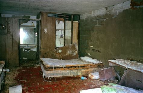 These Photos Of The Most Disgusting Hotels In The World Will Make You Sick To Your Stomach