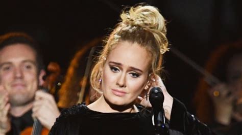 Watch Adele Restarts George Michael Tribute At 2017 Grammys