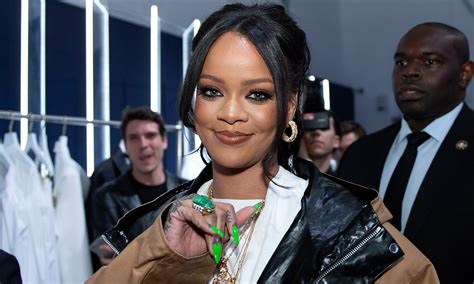 Rihanna Is The Worlds Richest Female Musician At 600 Million
