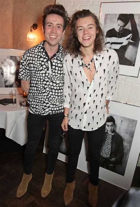 Bbc radio 1 presenter nick grimshaw to discuss his decision to leave the breakfast show, his famous friends and his rumoured romance with harry styles. Harry Styles and Nick Grimshaw are matching for dinner in ...