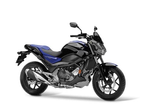 Explore photos, videos, features, specs and offers, and find your perfect ride! Honda NC750S DCT 2018-2020