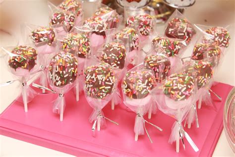 That should provide enough stability so the cake pops won't fall over in your stand. polka-dotted elephants: Dessert Stand