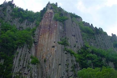 High Cliffs Sounkyo Canyon Travel Story And Pictures From Japan