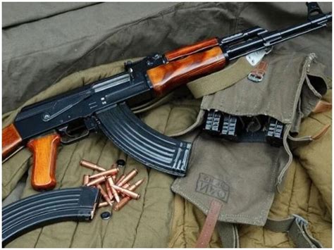 Punjab Police Recovered Ak47 And Cartridge On India Pakistan Border