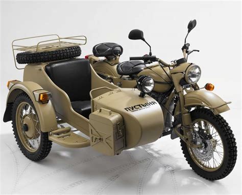 Ural Motorcycles Hadirkan Sahara Gear Up 2017