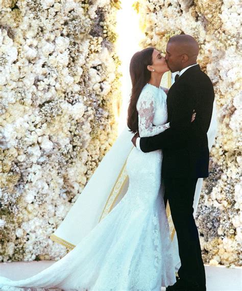 kim kardashian and kanye west wedding official photos see kim s gown right here laiamagazine