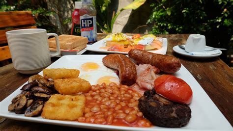 101 Restaurant - My BEST English Breakfast in Bangkok! - Chow Traveller