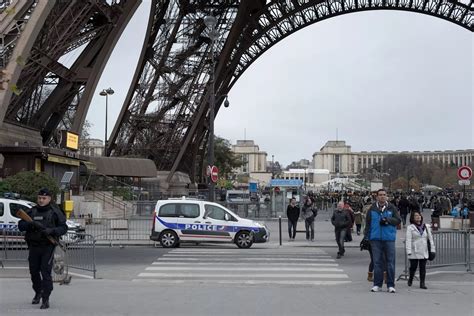 Photographer Captures Aftermath Of The Paris Attacks Hinckley Times