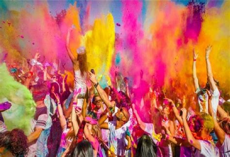 Enjoy the day as much as much as you can. Happy Holi 2020 HD Images & Wallpapers with Wishes, Greeting for Whatsapp