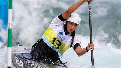 Jessica fox has won two senior world championships in canoe slalam and she's only 18. Australian canoe slalom team: Sister act of Noemie ...