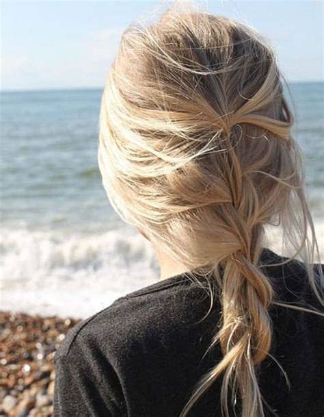 Coiffure coiffée-décoiffée tresse - 20 idées de coiffures ...