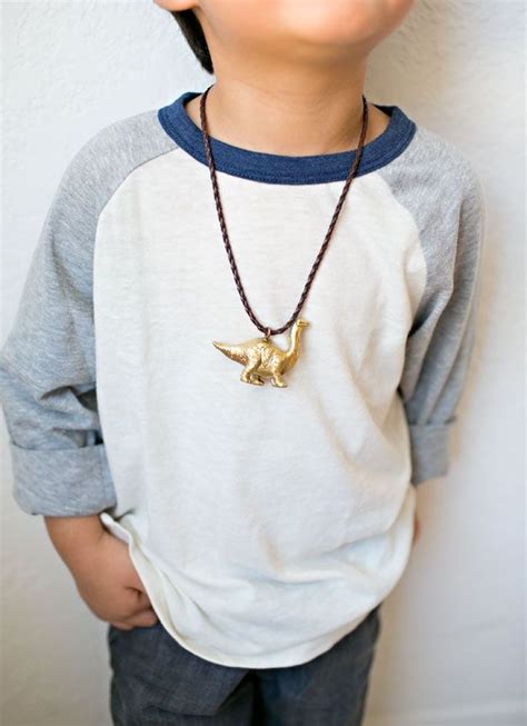 Make An Easy Dinosaur Necklace For Boys Dinosaur Necklace Kids