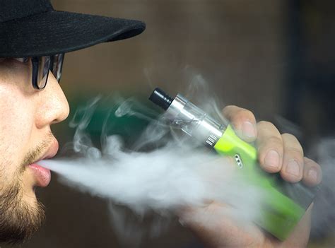 Is vape smoke bad for kids? Vaping an E-cig Box Vape Mod | Electronic cigarette box ...
