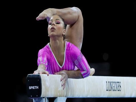 A atleta de 22 anos admite que o pensamento chegou a passar por sua cabeça novamente em 2019, quando, a um ano da olimpíada. Rebeca Andrade e Flávia Saraiva testam positivo pra Covid ...