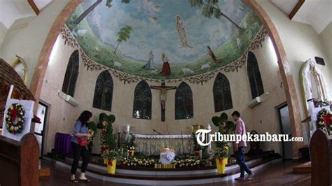 Doa ini diucapkan oleh paus fransiskus engkau, keselamatan umat roma, tahu apa yang kami butuhkan, dan kami percaya bahwa engkau sudi memenuhi kebutuhan itu sehingga, seperti di. Kumpulan Doa-doa Katolik: Bapa Kami, Salam Maria, Aku ...