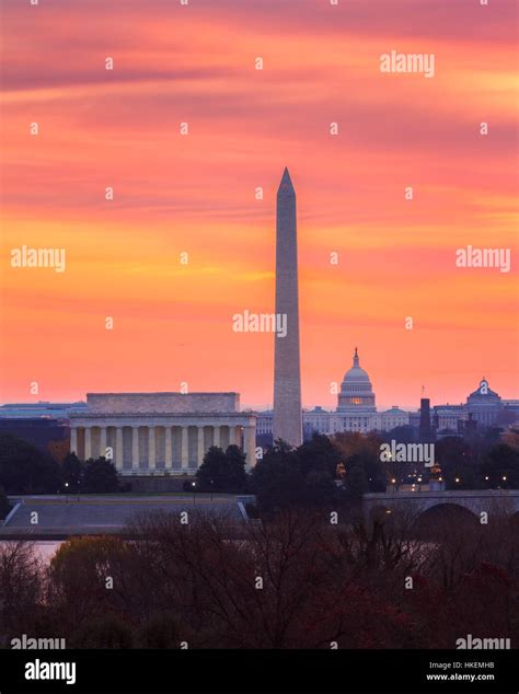 Sonnenaufgang über Der Hauptstadt Washington Dc Stockfotografie Alamy