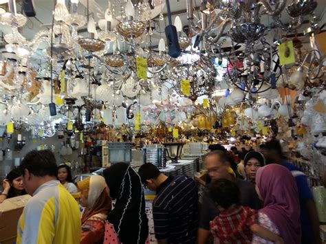 Puchong is a major town and a parliamentary constituency in the southern portion of petaling region, selangor, malaysia. Kedai Lampu Murah House Of Lighting Puchong : Rumahku ...