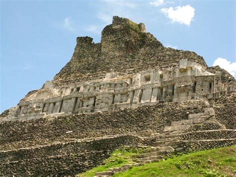Xunantunich Maya Ruin In San Ignacio Belize For A Mesmerizing Belize
