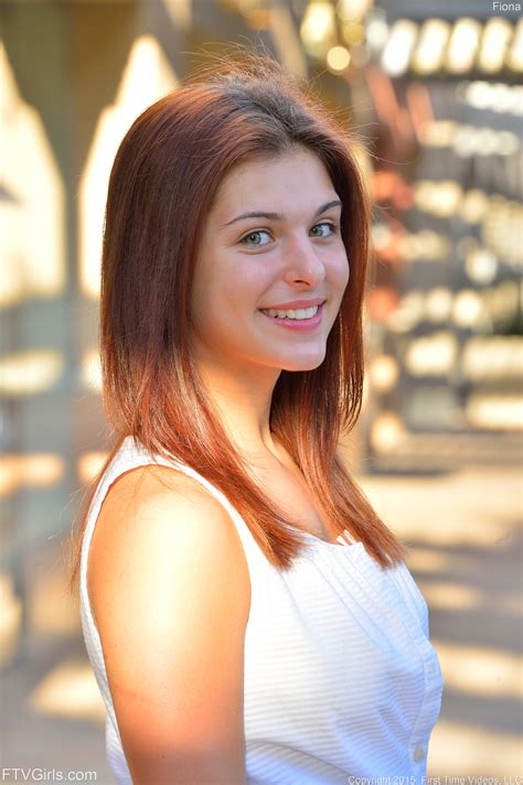 Leah Gotti Taking A Sun Bath Myconfinedspace