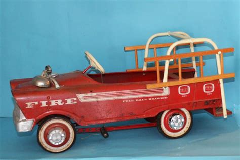 Sold At Auction Vintage Murray Red Pedal Toy Fire Truck