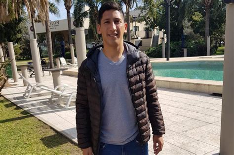 I see skies of blue and clouds of white, the bright blessed day, the tark sacred night and i think to myself, what a wonderful world. Rodrigo Aliendro: "Colón es un club hermoso" - NexoDiario