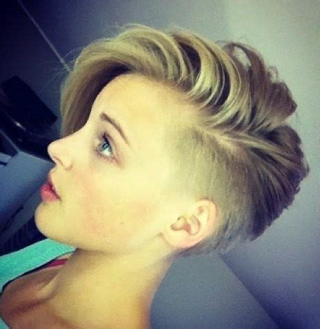 Layered bob with shaved side. Shaved Layered Haircuts Women | Hair | Pinterest ...