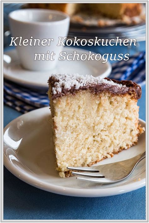 Schokoladenguss — kuchenglasur, kurz vor dem auftragen auf einen kuchen kuchen mit schokoladenglasur glasur dient zum überziehen von … deutsch wikipedia. Rezept ♥ Kleiner Kokoskuchen mit Schokoguss ♥ Unbedingt ...