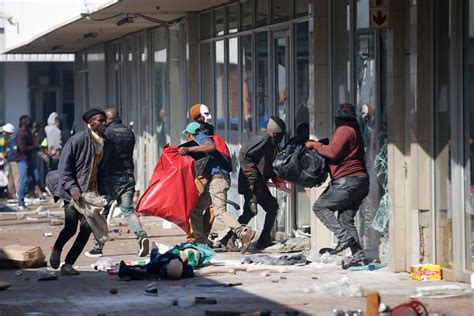 Sudáfrica Violencia Persistente Saqueos Destrucción De Propiedades Y