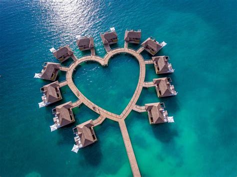 bungalows sobre el agua en el caribe planifica tu viaje