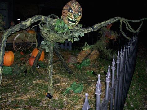 Patchs 2018 Guide To The Southlands Best Halloween Yard Haunts