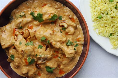 Red chicken curry chicken gravy recipe hyderabadi red chicken lal chicken how to make red chicken. Hyderabadi Chicken Korma | Indian Recipes | Maunika Gowardhan
