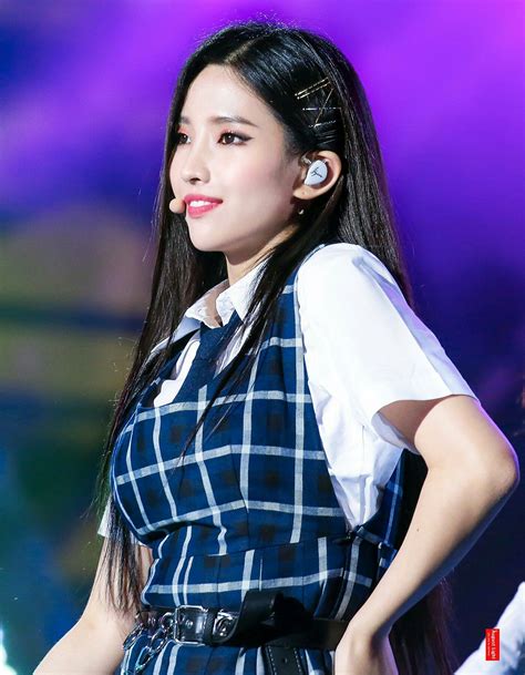 See more ideas about مامامو, كوريا, كلاسيكي. Soyeon #gidle #idle #kpop | Soyeon, Mulheres, Mulher da ...