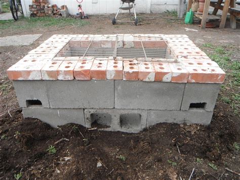 Cinder block firepit is great choice of fire pit for your outdoor activity. cinder block ideas cinder block fire pit cinder block bench cinder block garden garden design ...