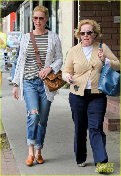 Katherine Heigl Lunches With Mom After Girls Trip To Cabo Photo
