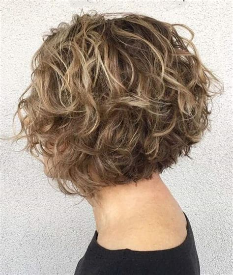 Best Curly Stacked Bob Haircut Ideas For