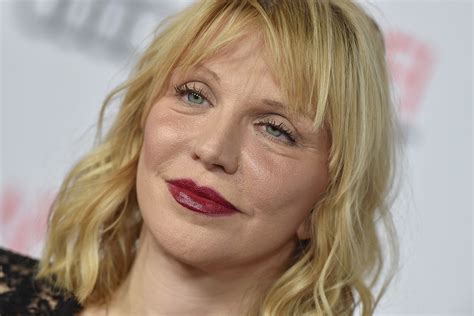 Courtney Love Profiles • Instagram Twitter Tiktok Foller