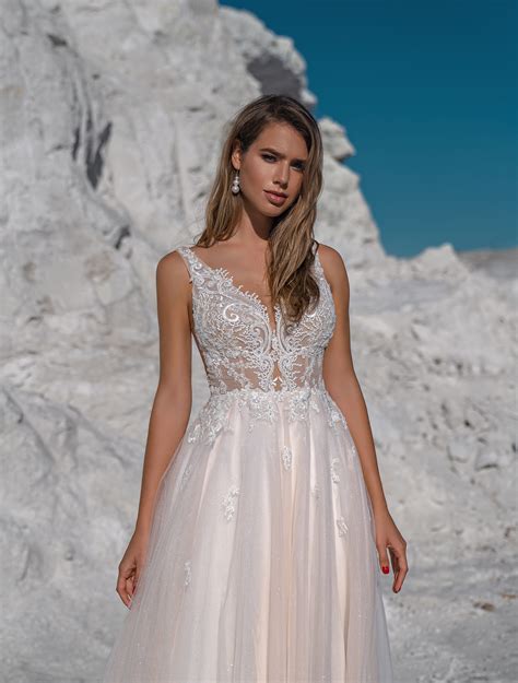 Wedding Dress Em 003 Buy Wholesale From Manufactorer Elena Morar