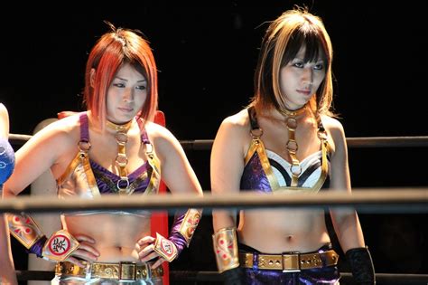 Japanese Female Wrestling Io Shirai And Mio Shirai Japanese Female