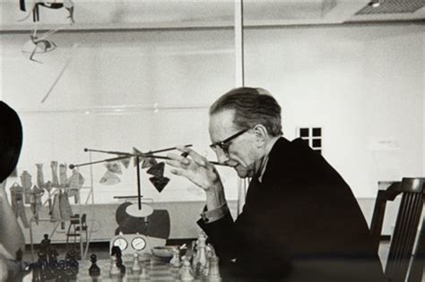 Marcel Duchamp Playing Chess With A Nude Eve Babitz Par Julian Wasser