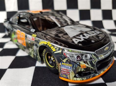 (@dalejr), this wednesday, march 28 at 5 p.m. C881721DXEJ - 2017 Dale Earnhardt Jr Axalta/Ducks ...